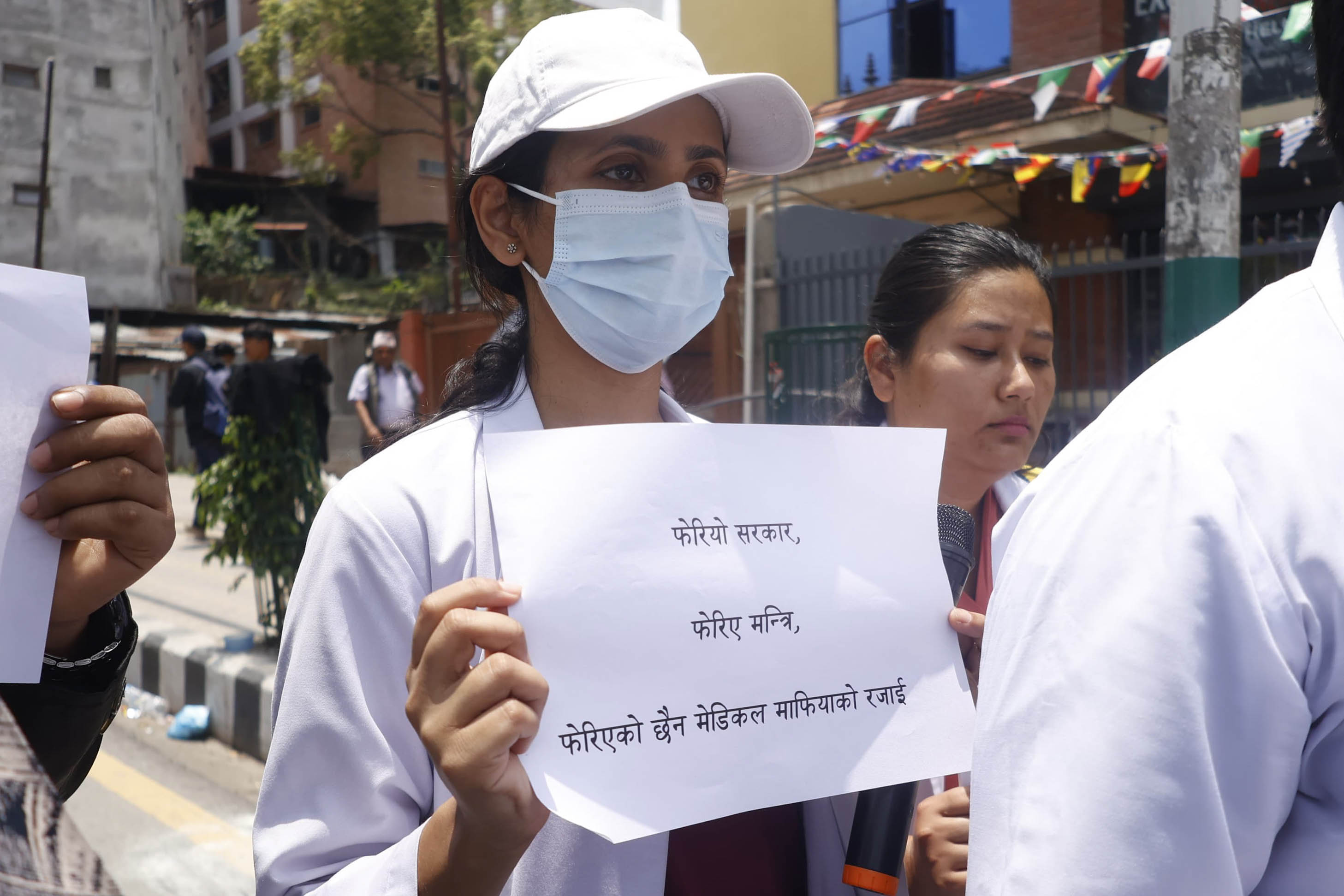 genz-doctors-protest-govt-83-230 (11).jpg